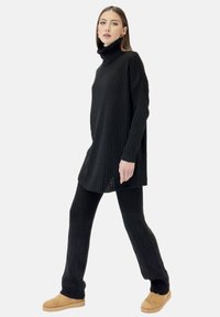 Elara SET - Maglione - schwarz