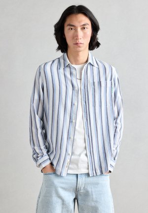 TEXTURED STRIPE SHIRT - Shirt - lavender