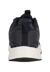 Marineblaue Sportschuh mit strukturiertem Obermaterial, elastischer Fersenschlaufe und weißer Zwischensohle. Verfügt über eine schwarze Gummisohle für besseren Halt.