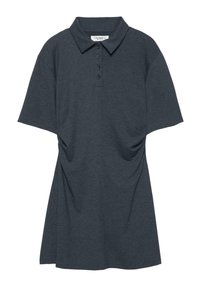 Sötétszürke, rövid ujjú, puha anyagból készült pólóing klasszikus gallérral, öt gombbal és laza, enyhén hullámzó kialakítással.