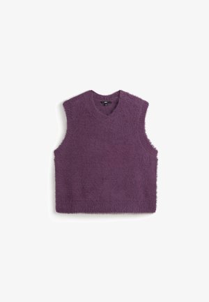 Chaleco de punto peludo morado sin mangas con cuello en V, colocado plano sobre un fondo blanco.