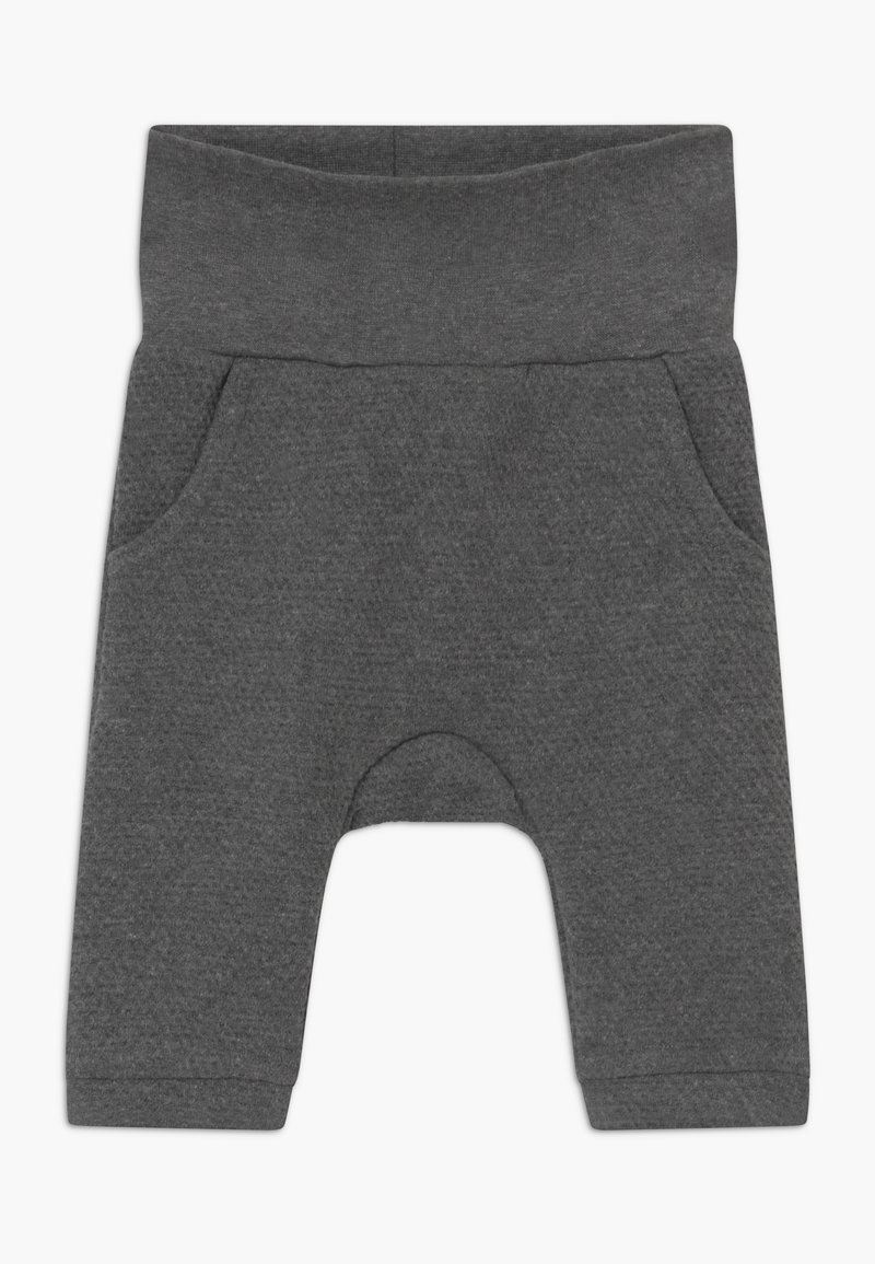 Pantalon bébé en tissu doux gris foncé avec une large ceinture élastique et deux poches latérales, présenté sur fond blanc.