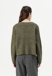 Vero Moda VMINGRID V-NECK  - Adīta jaka - grape leaf