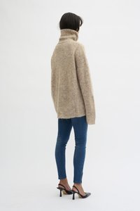 Thumbnail Image 3
