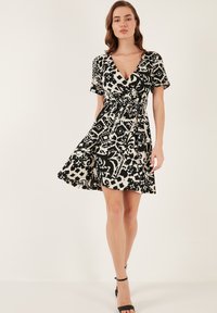 LELA REGULAR FIT - Kasdienė suknelė - black