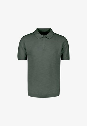 Dunkelgrünes Strick-Poloshirt mit kurzen Ärmeln, Kragen und Zipper-Detail vorne, vor weißem Hintergrund dargestellt.
