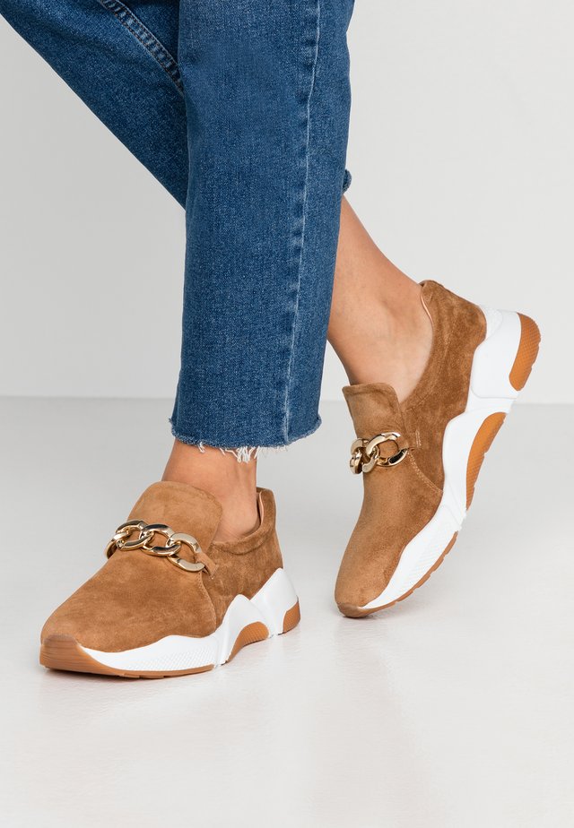 Mocasines - dark beige