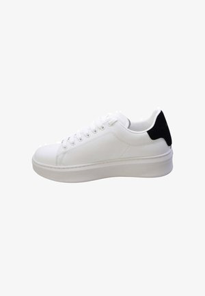 GAeLLE, SNEAKERS - Sneakers basse - white