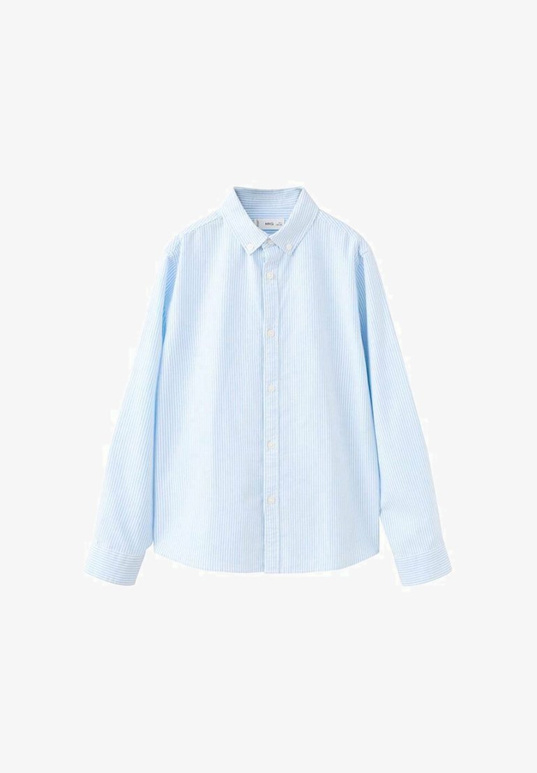 Svetlo modra srajca s srajčnim ovratnikom, izdelana iz tkanega bombažnega blaga, z navpičnimi belimi črtami, standardnim ovratnikom in dolgimi rokavi.