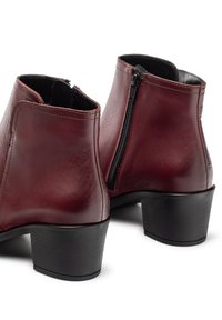 Yokono Botines bajos - burdeos