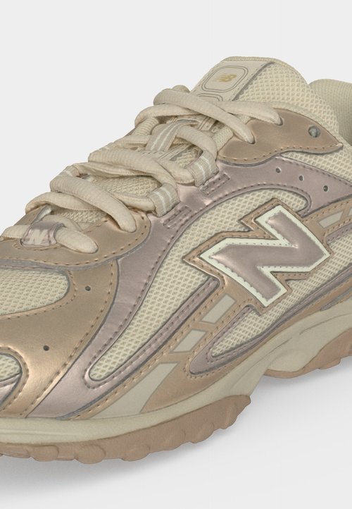 New Balance U204L UNISEX - Trainers - timberwolf/light gold-coloured metallic — photo 7