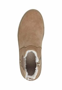Tan ankelstøvle med en blød, fyldig foring, lynlåslukning, tekstureret overdel og en buet form. Har en gummisål med godt greb.