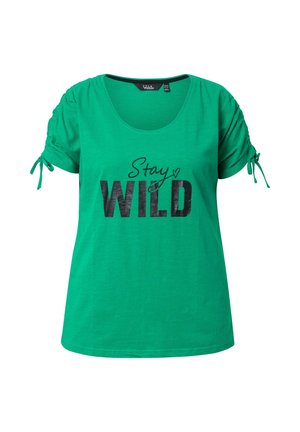 Ulla Popken, STAY WILD GATHERED GRAPHIC - T-shirt con stampa - emerald green