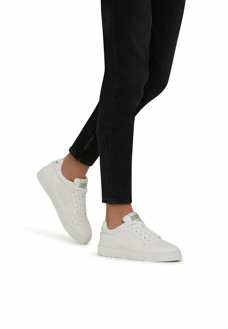 Voile Blanche - The Lana Perfy Sneaker