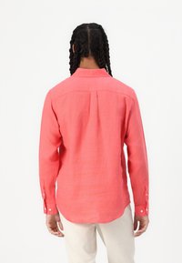 GAP Shirt - watermelon ice