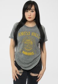 Paradiso Clothing RAMONES FOREST HILLS - Print T-shirt - charcoal