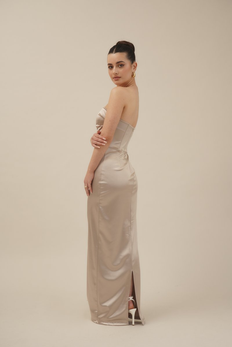 WAL G PETITE TALLY BANDEAU DRESS - Cocktail dress / Party dress - champagne/gold-coloured  - Zalando.co.uk