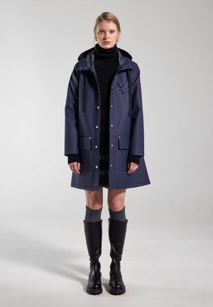 STUTTERHEIM X LYLE & SCOTT JACKET - Regnjakke - navy