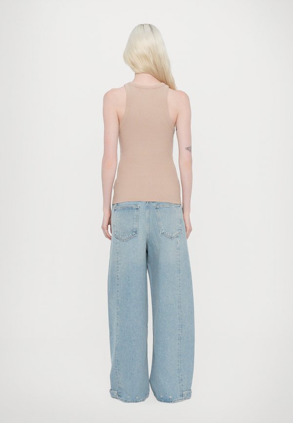 RAYNE TANK - Top - cabana4