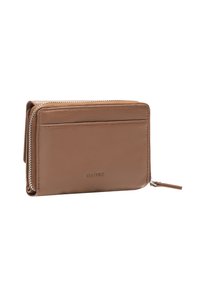 Braunes Lederwallet mit einem Reißverschlussfach, mehreren Kartenfächern und einer glatten Oberfläche. Verfügt über eine subtile Markierung auf der Vorderseite.