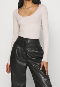 Even&Odd Sweter