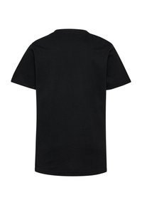 Sort kortærmet t-shirt lavet af bomuld. Har en rund halsudskæring og et enkelt design uden yderligere mønstre eller accenter.