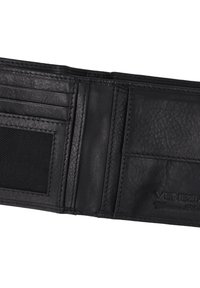 Zwarte leren portemonnee met kaartvakken, een gestructureerd oppervlak en een gaasvak, met gestikte randen en een geperst logo detail.