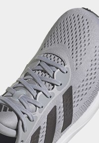 adidas Performance SUPERNOVA 2.0 - Zapatillas running asfalto - halo silver core black crystal white