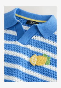 Izbrano, blue white stripe