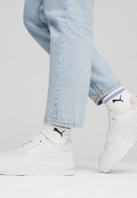 Puma CALI COURT MATCH - Tenisky - white rosebay