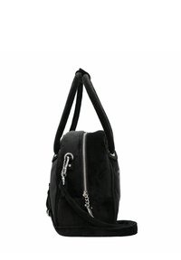 Borsa in finta pelle scamosciata nera con chiusura zip, due manici corti e una tracolla removibile. Presenta hardware argento e una texture liscia.