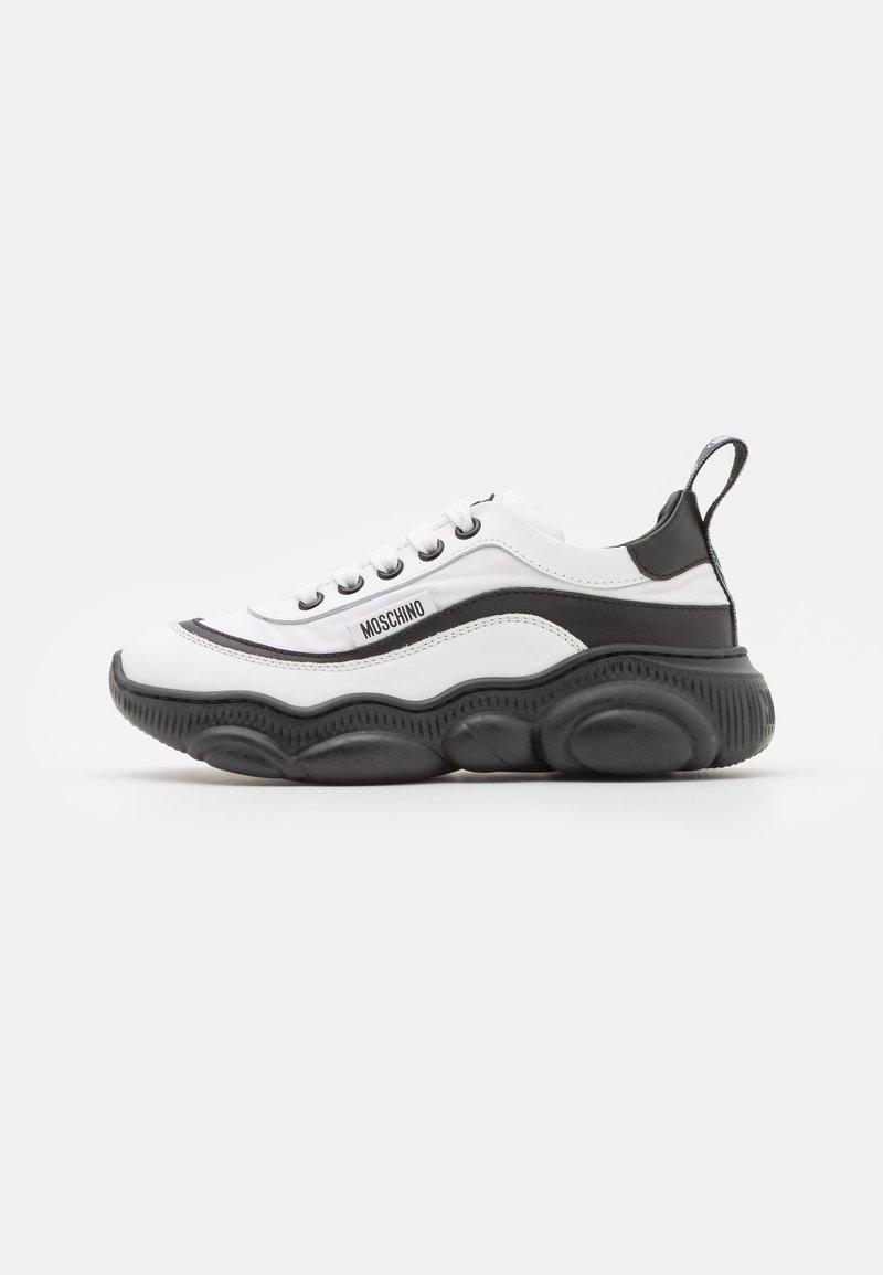 Sneakers low