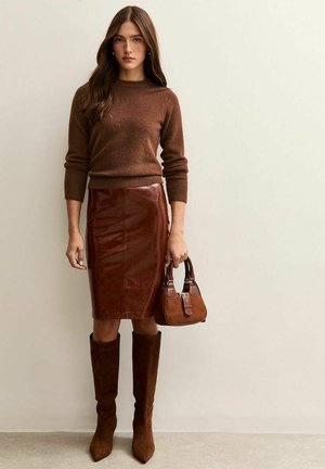 CREW NECK  - Pullover - dark brown