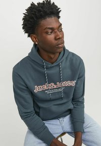 Jack & Jones JORLAKEWOOD HOOD - Felpa con cappuccio - magical forest
