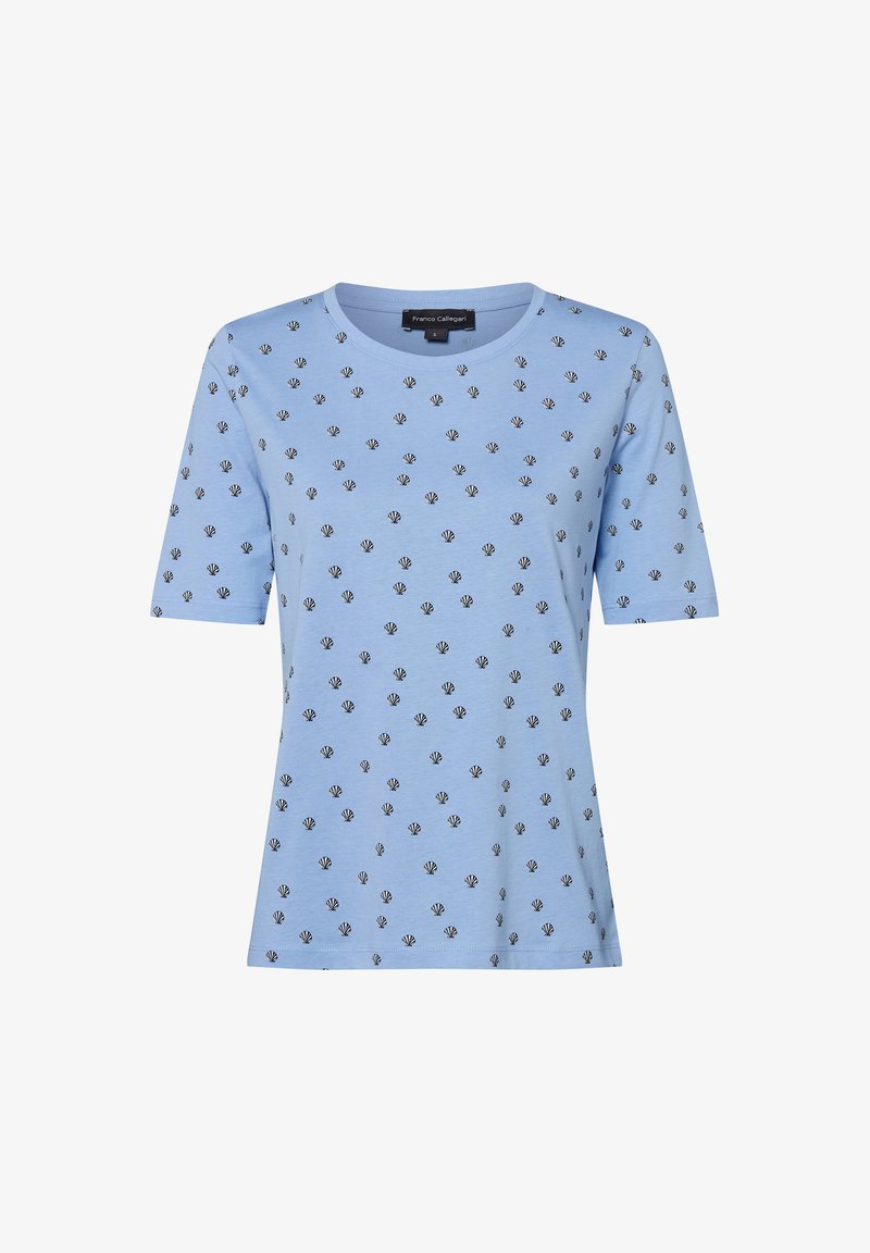 Light blue short-sleeve t-shirt made of soft fabric, featuring a repeated black shell pattern and a round neckline.