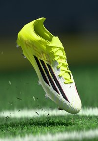 Επιλέχθηκε, team solar yellow 2/core black/lucid red