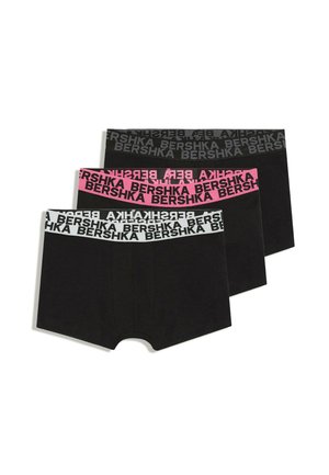 Trois boxers noirs avec des ceintures élastiques larges en gris, rose et noir, chacun affichant à répétition le nom de la marque "Bershka".