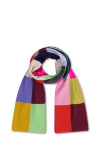 Meer gekleurde gebreide sjaal met opvallende rechthoekige blokken in geel, groen, paars, roze, rood en bordeaux, uitgestald op een witte achtergrond.