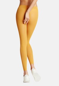 FALKE PURE MATT 50 DENIER SEMI-OPAQUE - Panty - amber