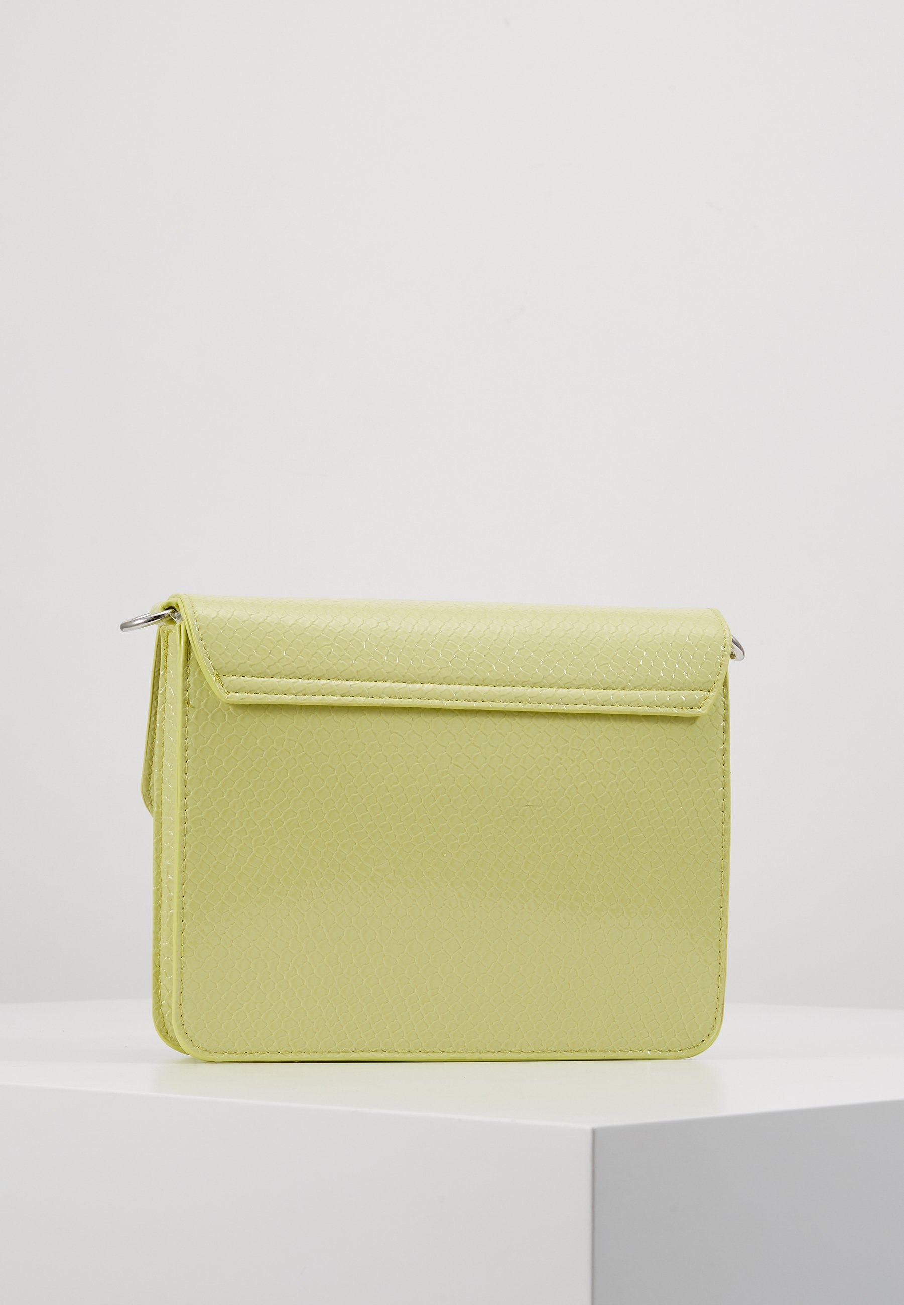 HVISK CAYMAN POCKET BOA Skulderveske green Zalando.no Green Cayman Pocket Vesker | Hvisk | Skuldervesker | Miinto.no