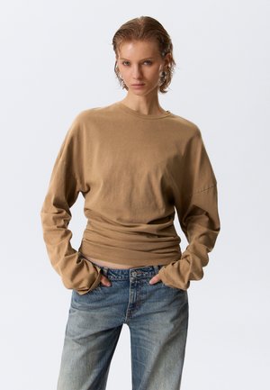PLEATED LONG SLEEVE - Pikkade varrukatega topp - beige dark