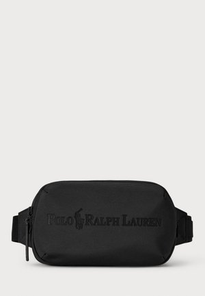 Czarna nylonowa saszetka na pasek z zamkiem błyskawicznym, wypukłym logo "Polo Ralph Lauren", prostokątny kształt i regulowany pasek. Gładka faktura.