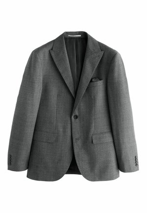 Sacou gri, cu un singur rând de nasturi, rever cu crestătură, două buzunare frontale cu clapetă, buzunar la piept cu batistă neagră și manșete cu nasturi.