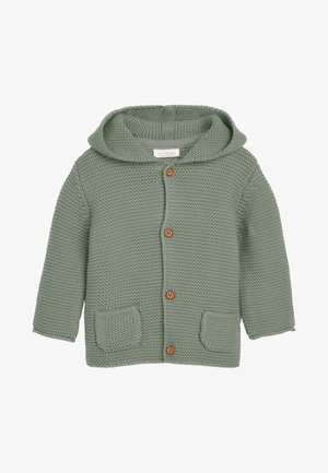 Lysegrøn strikket babycardigan med lange ærmer, hætte, træknapper foran og to forlommer.