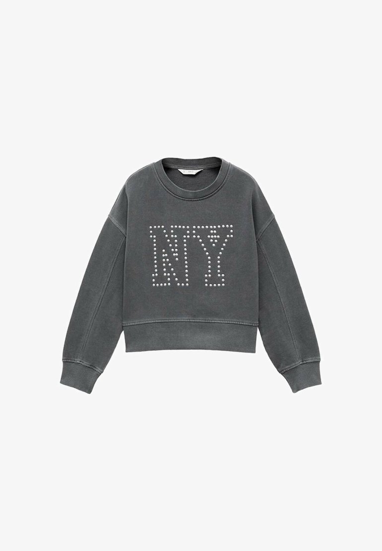 Šedá zkrácená mikina s dlouhými rukávy, na přední straně se zdobeným nápisem "NY". Vyrobena z měkkého materiálu, má klasický kulatý výstřih.