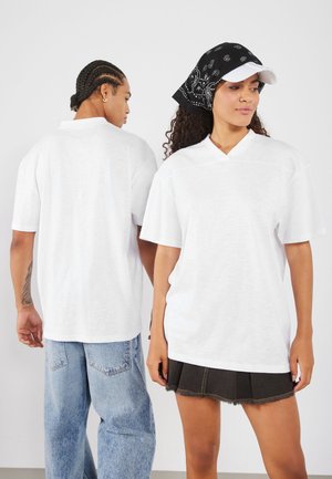 UNISEX - Pamata T-krekls - bright white