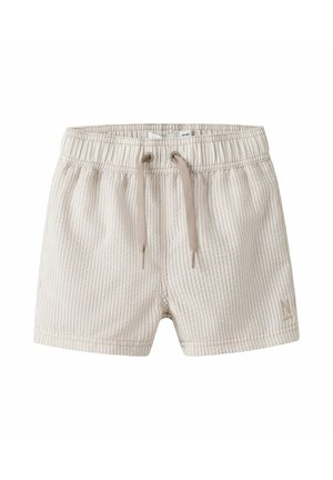 Lyse beige og hvide vertikale stribede shorts til småbørn med elastik i taljen og snøre foran.