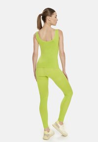 Cardio Bunny CALM  - Top - neon green