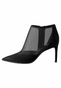 Mustan värvi ankle boot terava toe'ga, millel on segatud sametist ja läbipaistvatest võrgutootest paneelidest. Stiletto-kreen lisab kõrgust; sihvakas siluett.