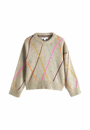 Pull beige en maille avec un col rond, des poignets et un ourlet côtelés, présentant des rayures diagonales entrecroisées en rose, orange, jaune, bleu et violet.